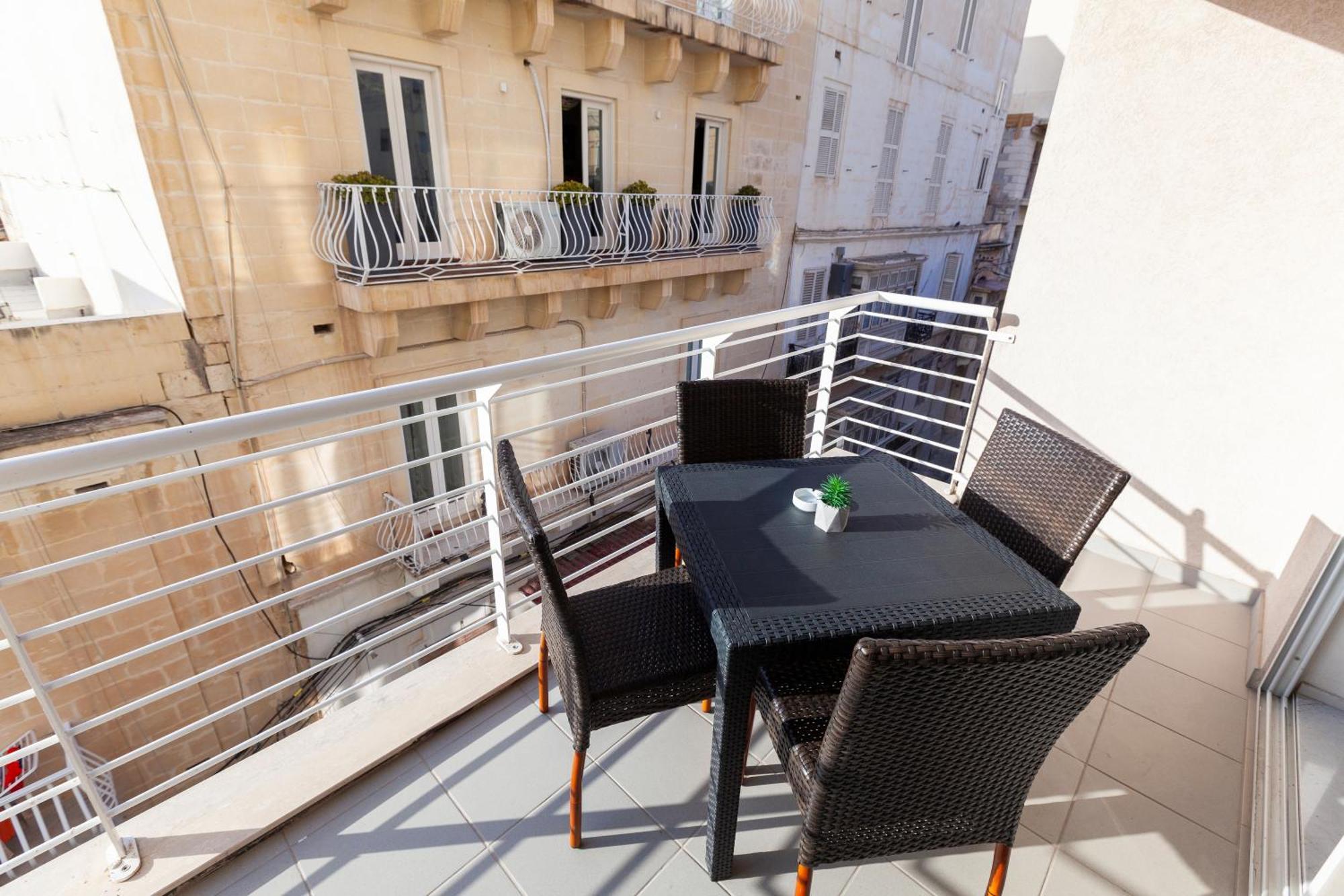 Seaside View Close To Sliema Ferries By Jl Esterno foto