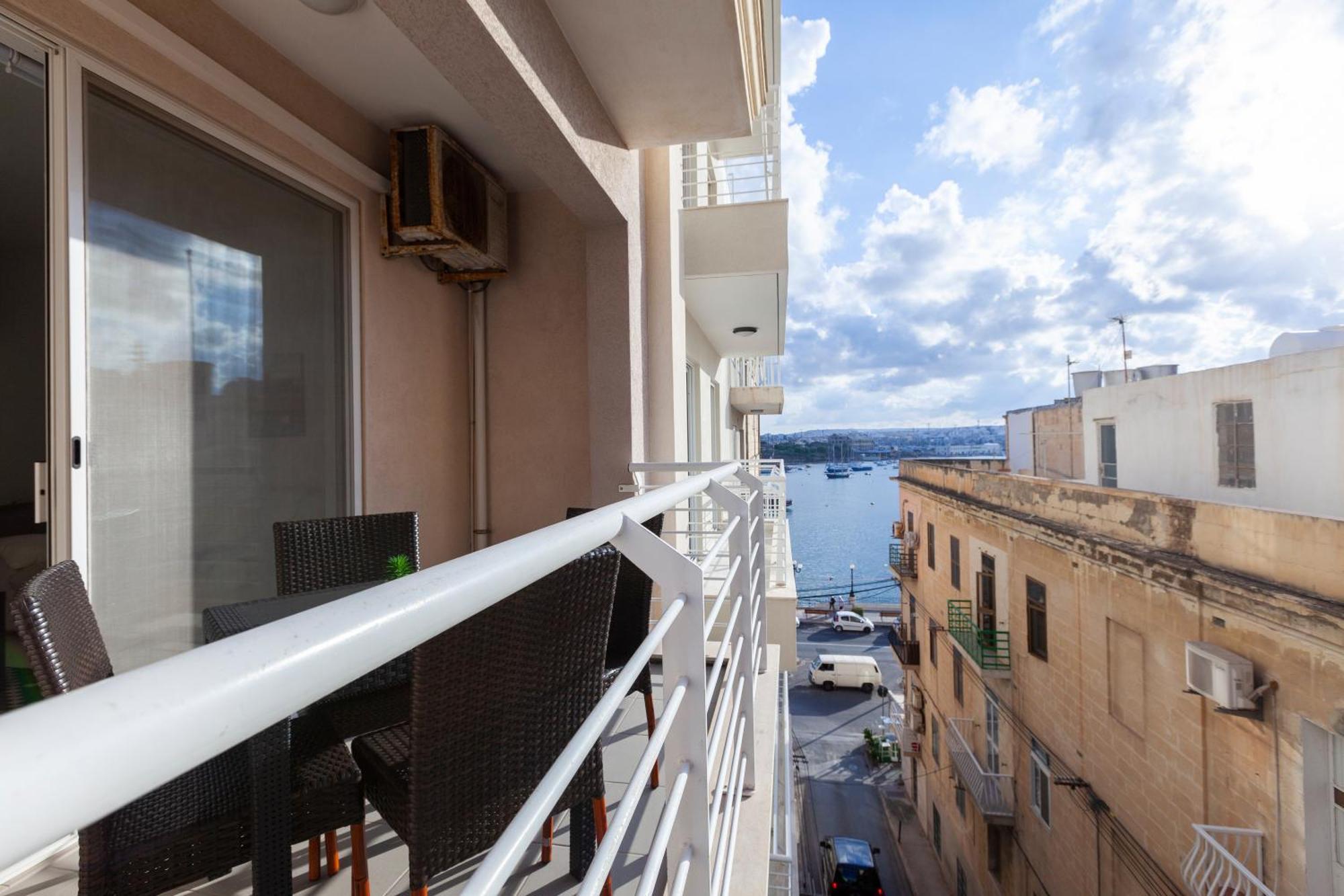 Seaside View Close To Sliema Ferries By Jl Esterno foto